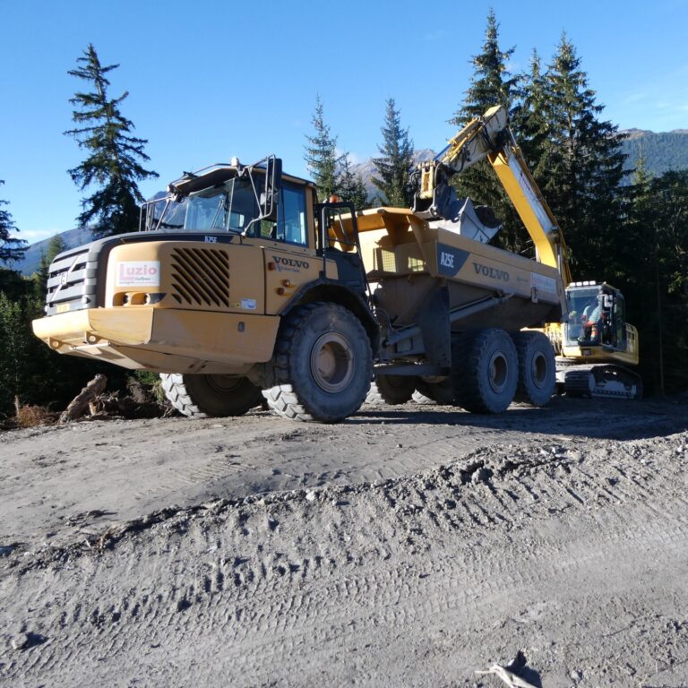 Grossdumper, Hochwasserschutz Lantsch/Lenz